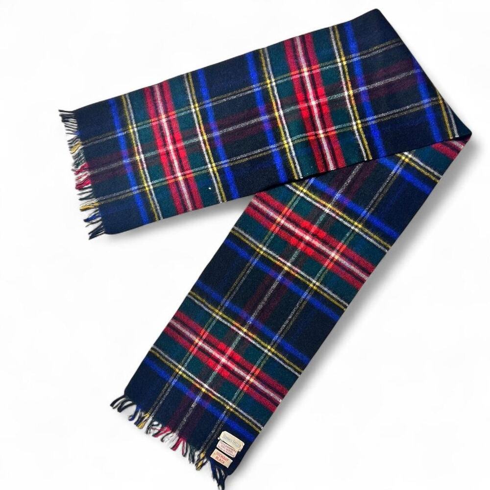 Bonwit Teller Stewart Black Tartan Plaid Cashmere Wool Scarf Scotland